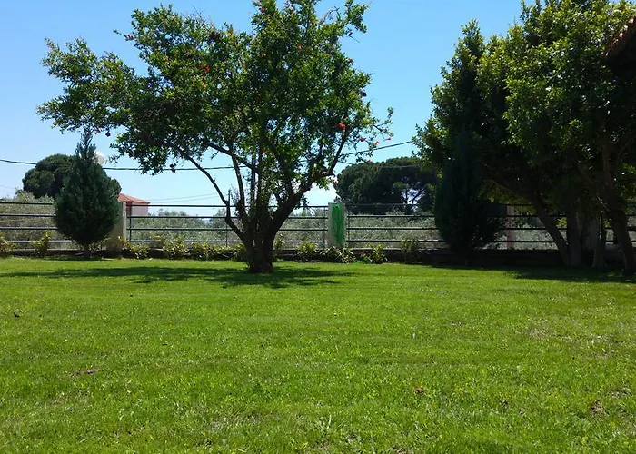 מלון דירות Esperos 2*