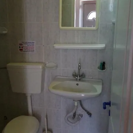 Esperos Aparthotel Troulos